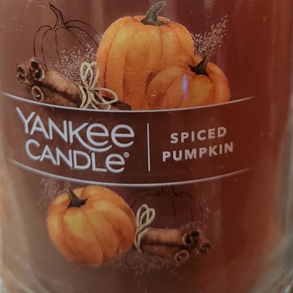 Brand New !! Signature Large Jar Yankee Candle Spiced Pumpkin - Picture 1 of 5